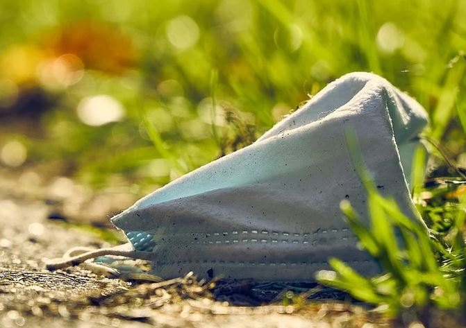 Cómo desechar correctamente las mascarillas quirúrgicas o FFP2