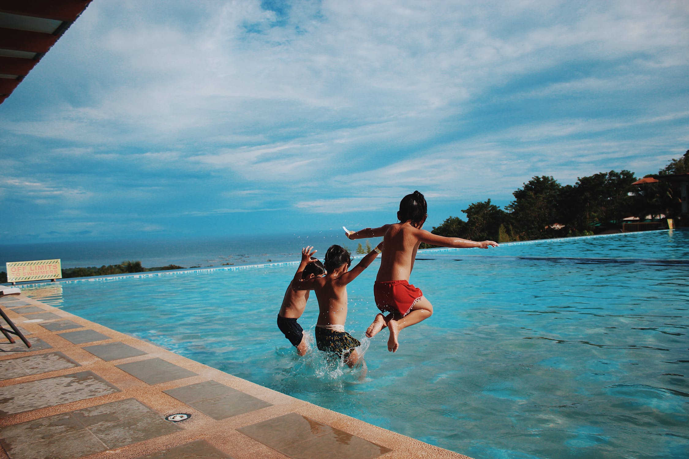 Las mejores ideas de regalos personalizados para la piscina