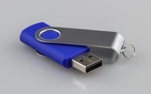 Ocasiones en las que regalar un pendrive personalizado