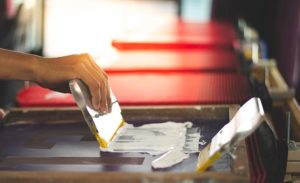 Cómo hacer camisetas serigrafiadas