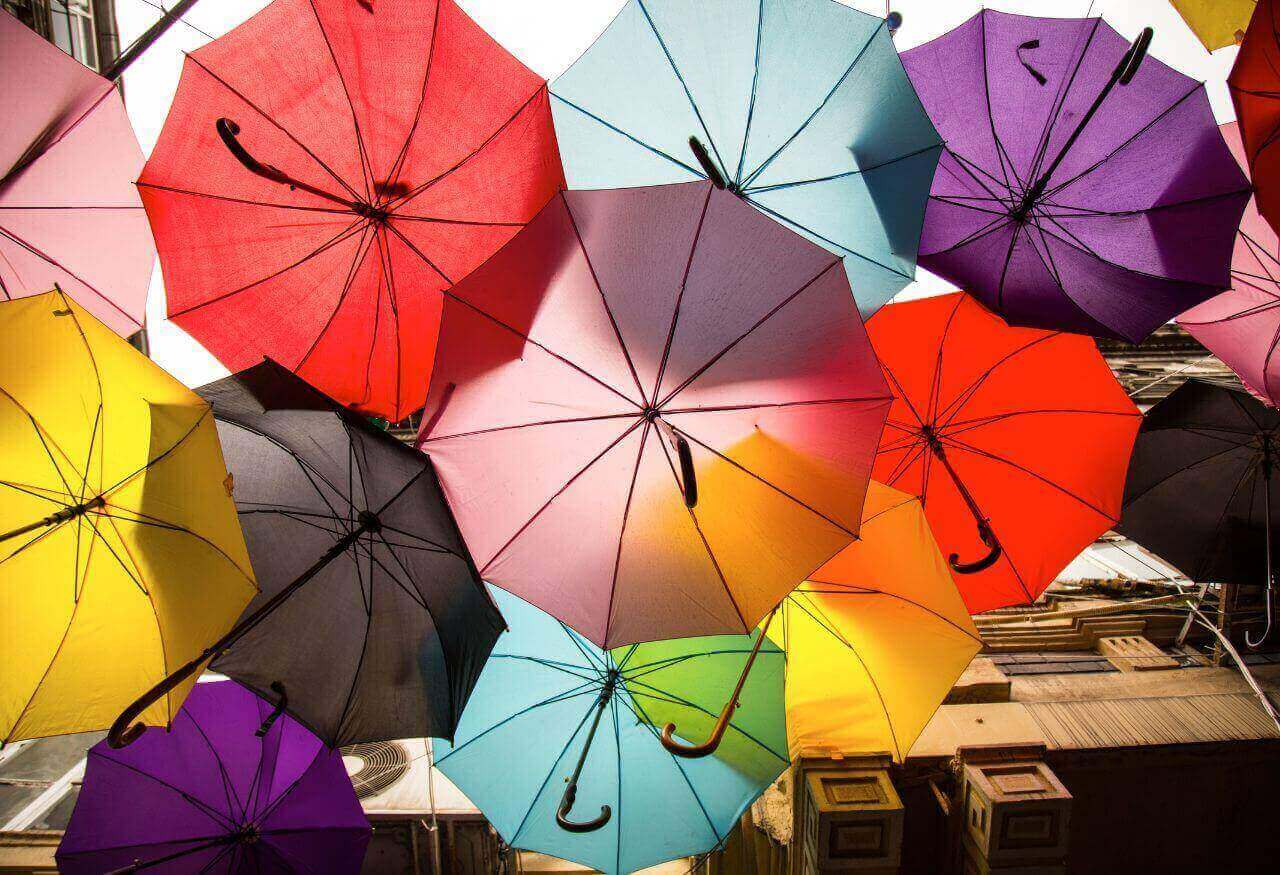 Historia del paraguas: conoce el origen de este artículo publicitario