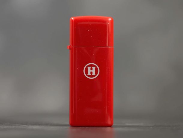 Personalización de mecheros a una tinta