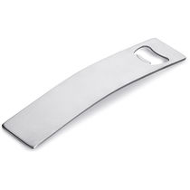 Elegante abrebotellas curvado acero inox personalizado plata mate Elegante abrebotellas curvado acero inox personalizado plata mate